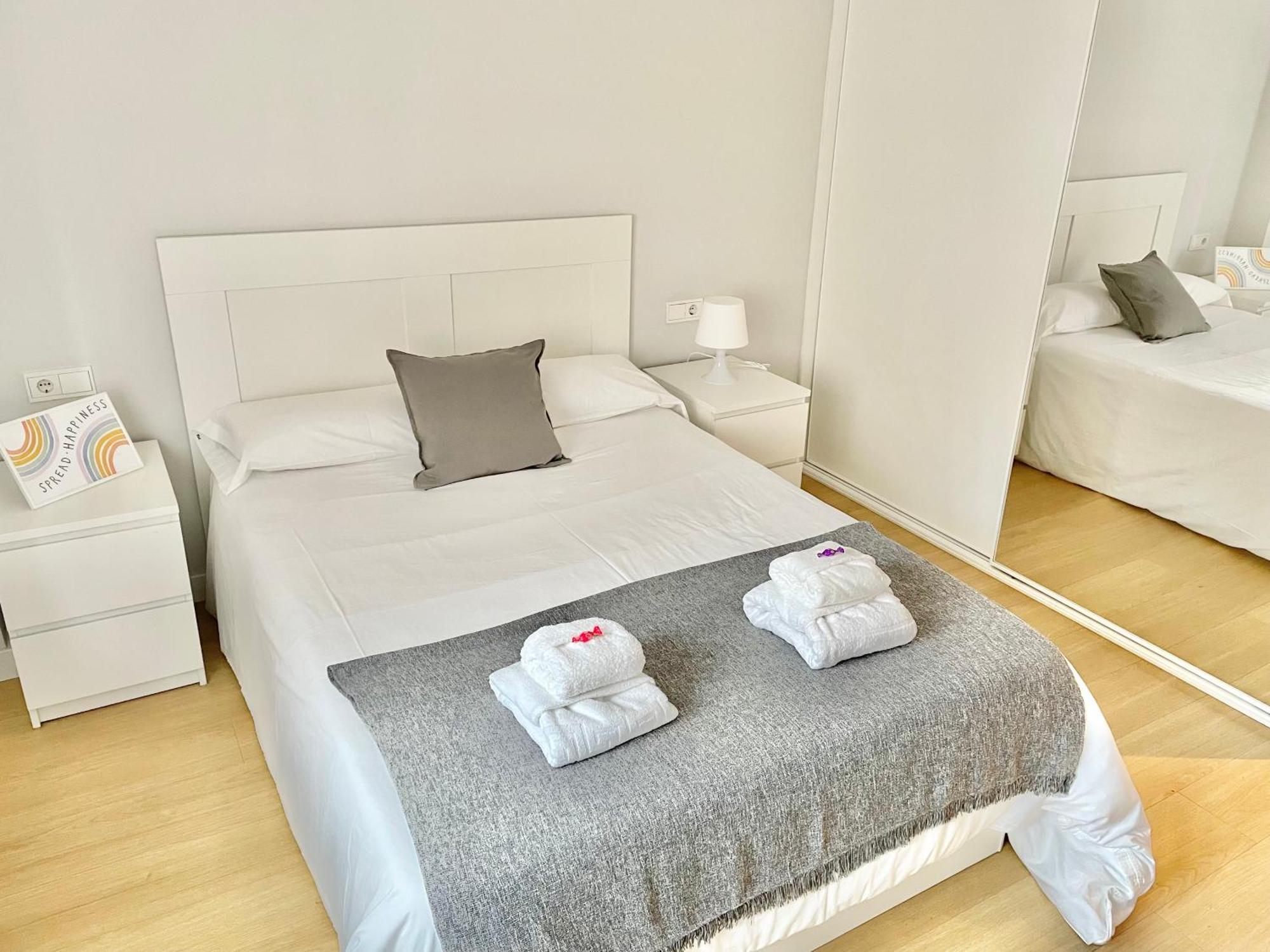 Apartamento San Lorenzo Playa. Vistas Al Mar. Gijón Eksteriør bilde