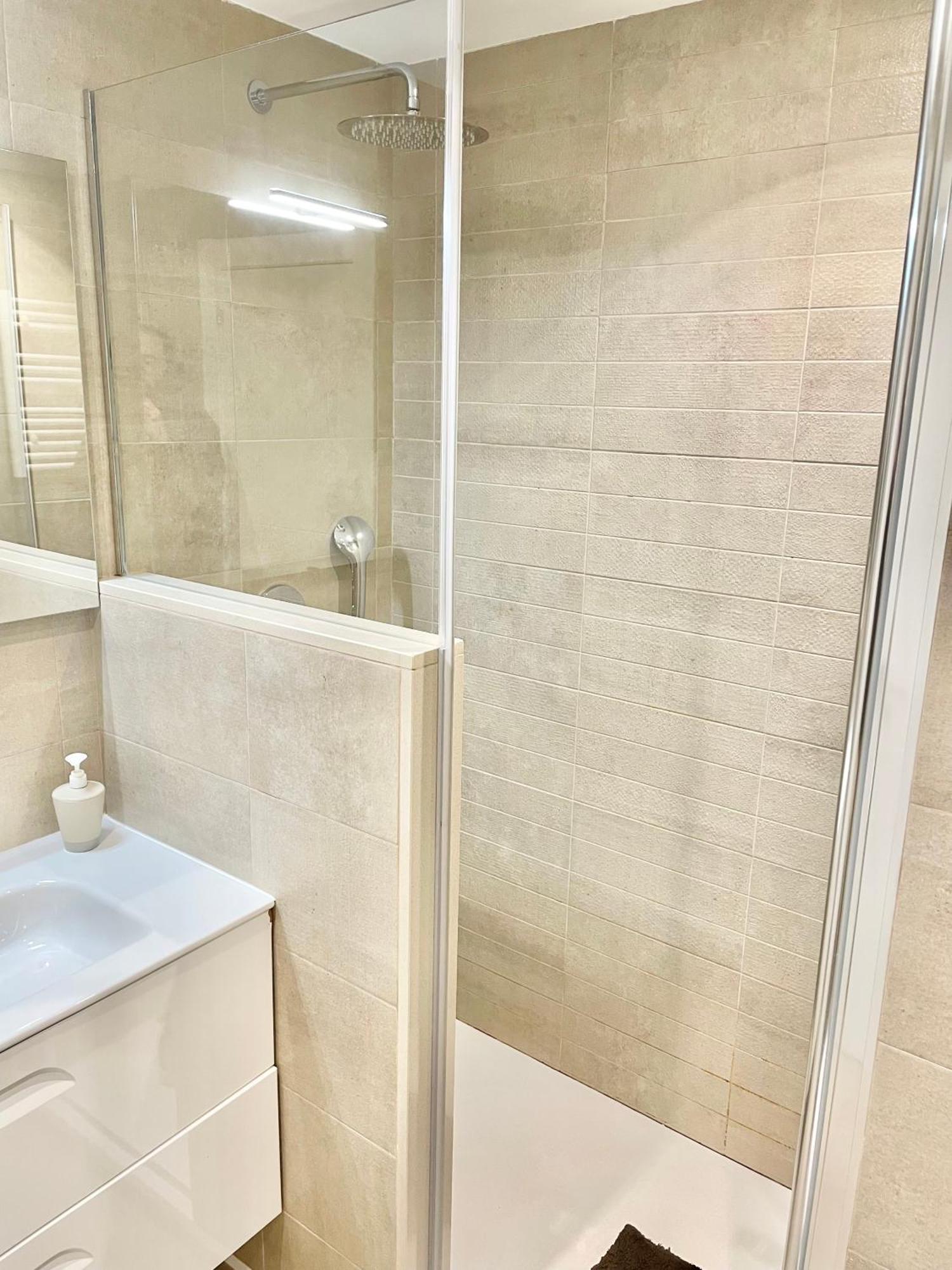 Apartamento San Lorenzo Playa. Vistas Al Mar. Gijón Eksteriør bilde