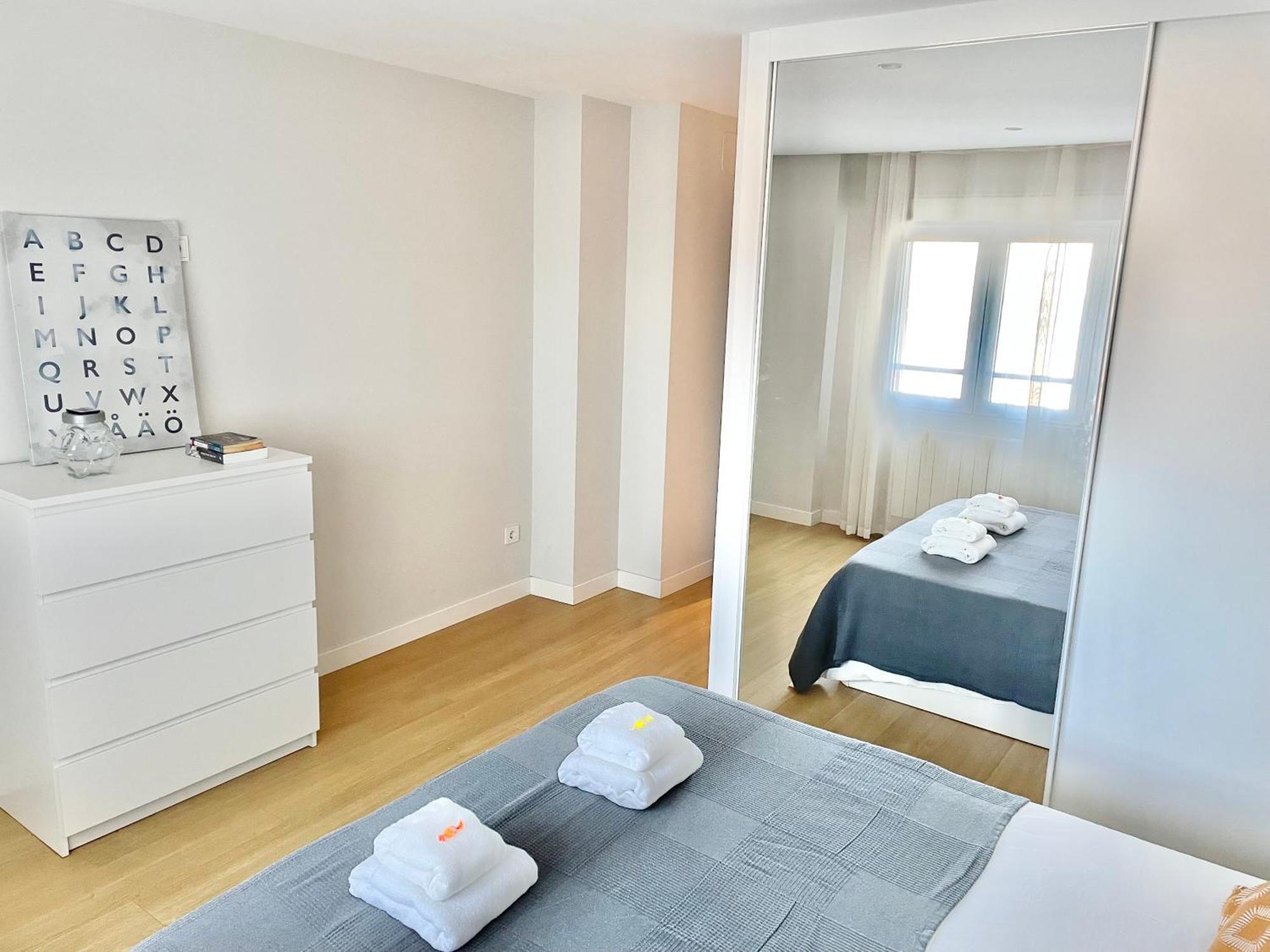 Apartamento San Lorenzo Playa. Vistas Al Mar. Gijón Eksteriør bilde